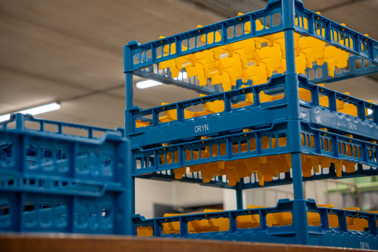 Gläserkisten für die Cateringslogistik